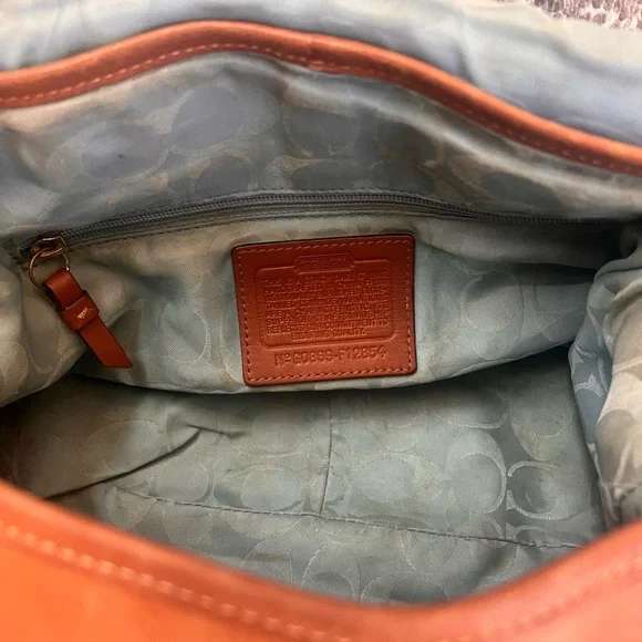 Vintage Coach Legacy Brown Leather Shoulder Bag Flap Bag Turn Lock - Picture 4 of 12